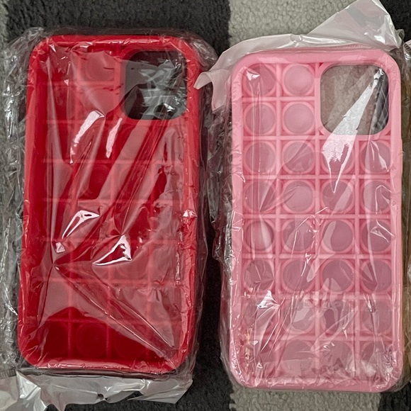 2 IPhone Case with Bubble Push Pop Sensory Fidget for iPhone12 - Picture 5 of 5
